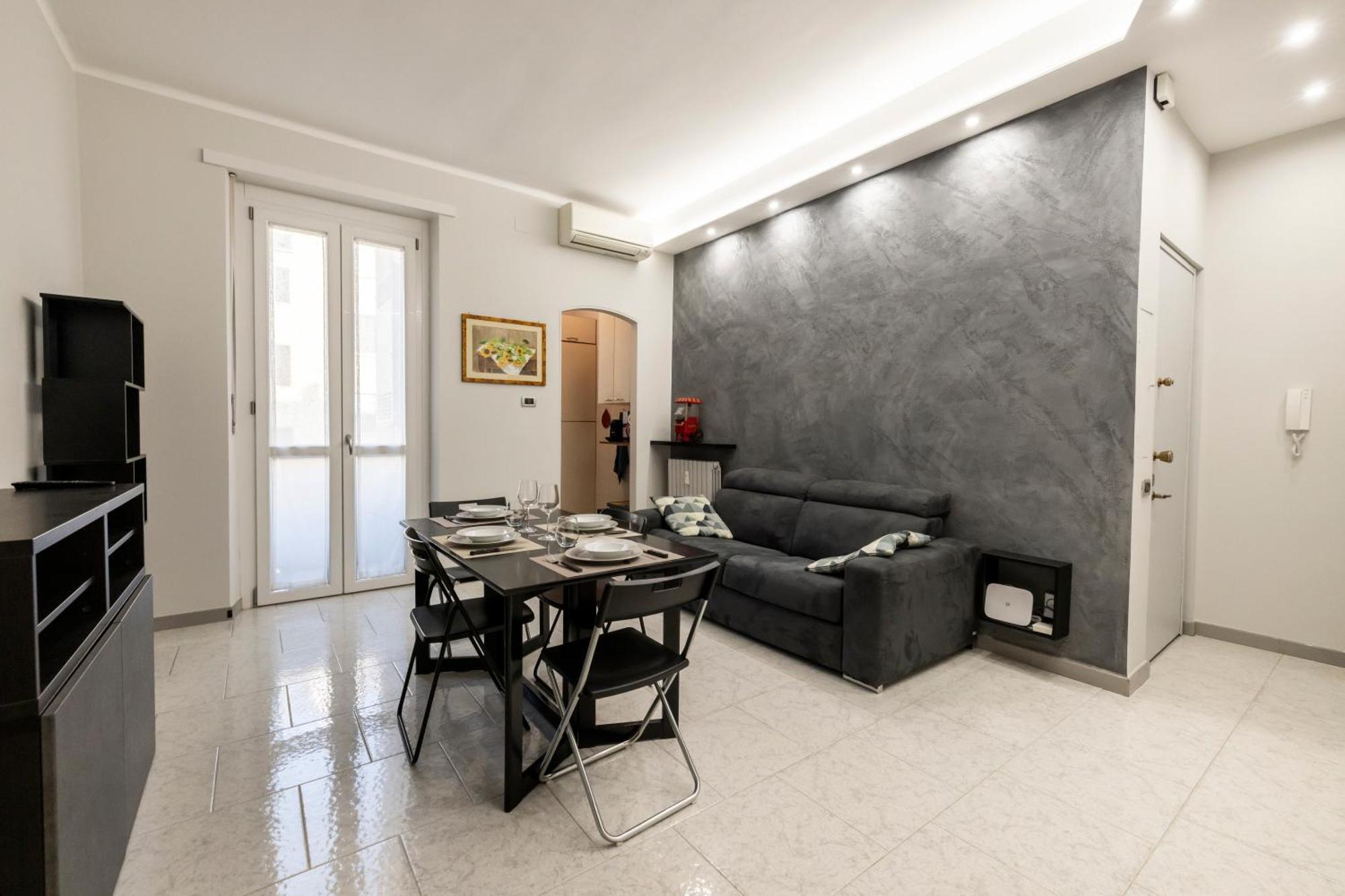 Tra Porta Susa E Piazza Statuto -Cortile Interno- Turín Exterior foto